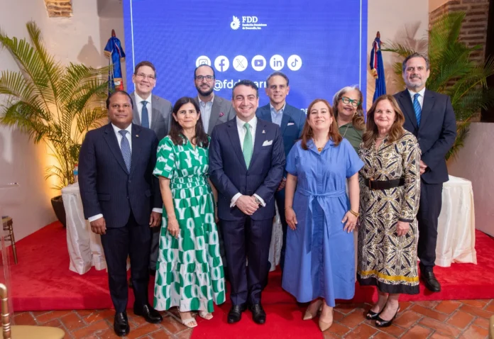 FDD celebra 60 años de microempresarios