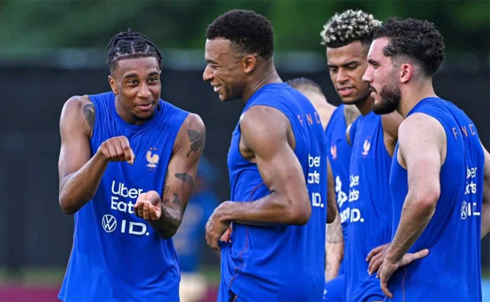 Francia destaca con Mbappé y Dembelé.