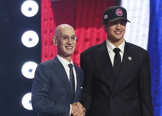Karim López, primer mexicano en la NBA.