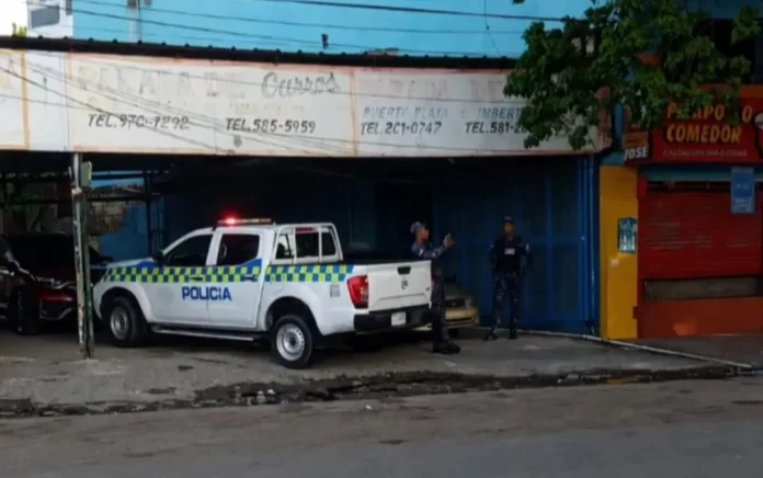 Hombre encontrado sin vida en transporte.