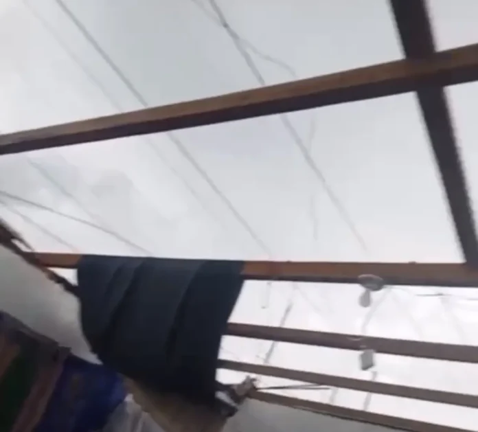 Vientos fuertes dañan techos en Dajabón.