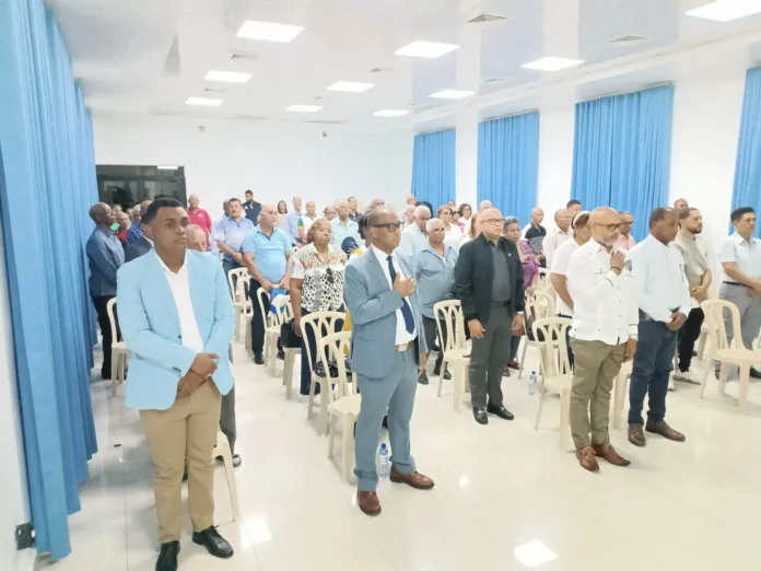 Idecoop promueve el ahorro en cooperativas.