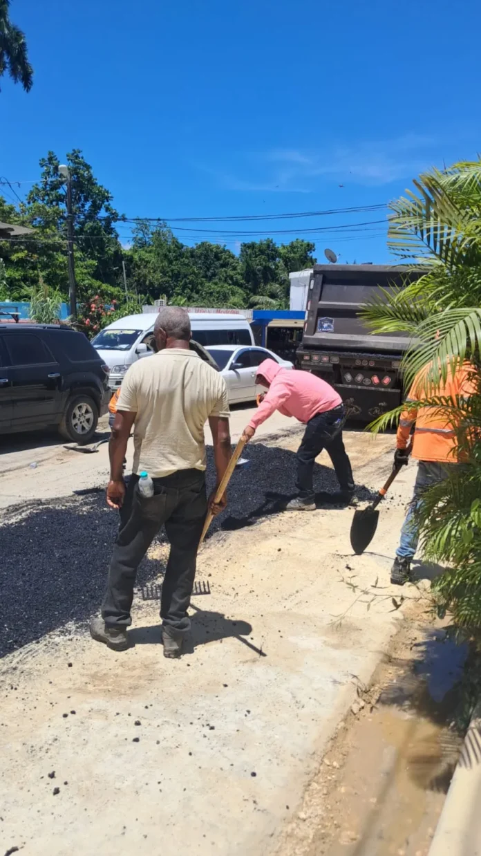 Bacheo en El Millón, Samaná.