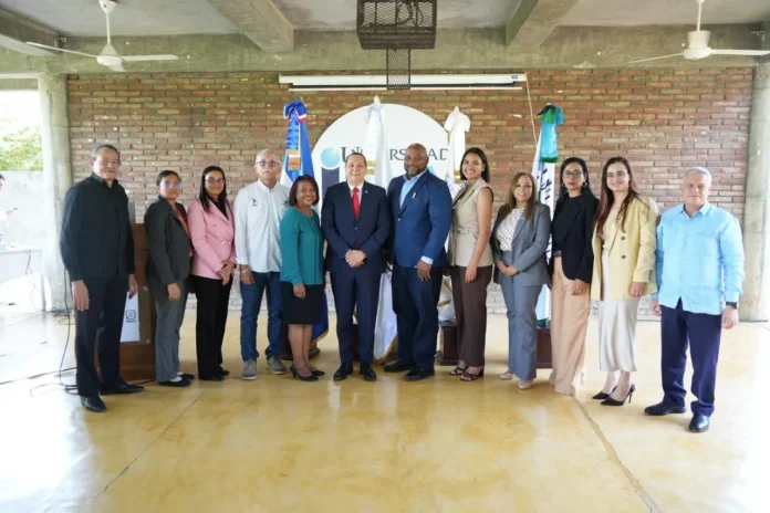 Estudiantes con sobrepeso y obesidad en estudio.