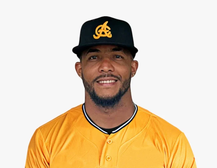 Águilas Cibaeñas firman al receptor Jhon Núñez