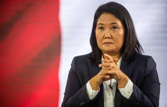 Familiares de víctimas protestan contra Fujimori.