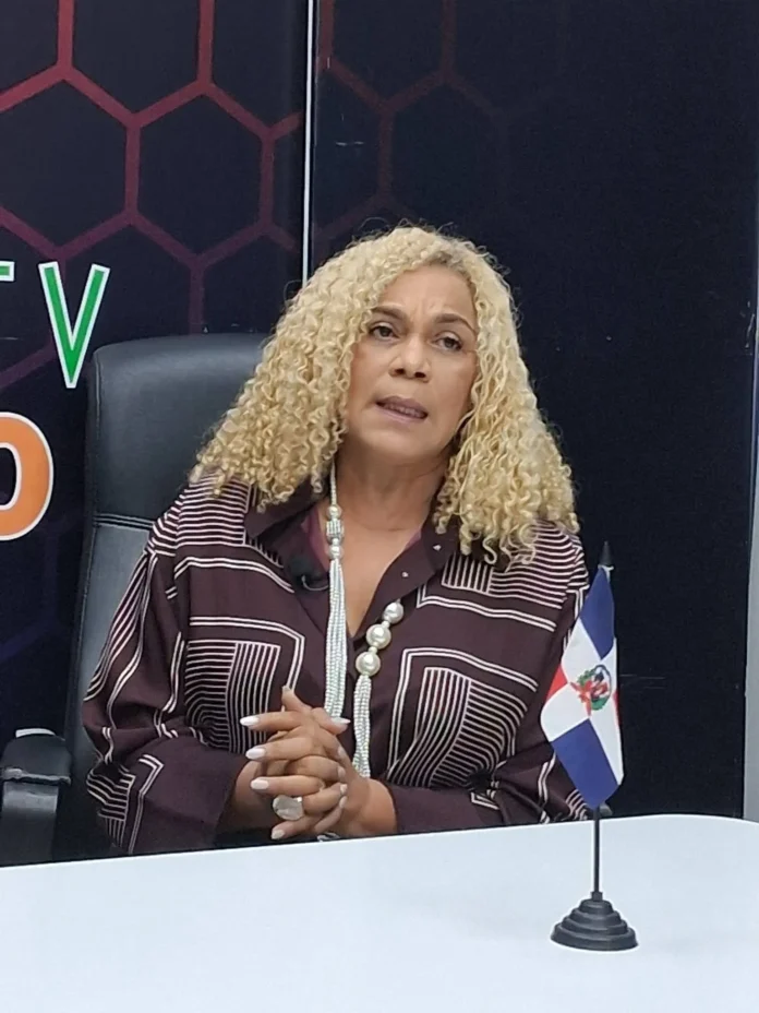 Ministro Salcedo recibe solicitud de apoyo cultural