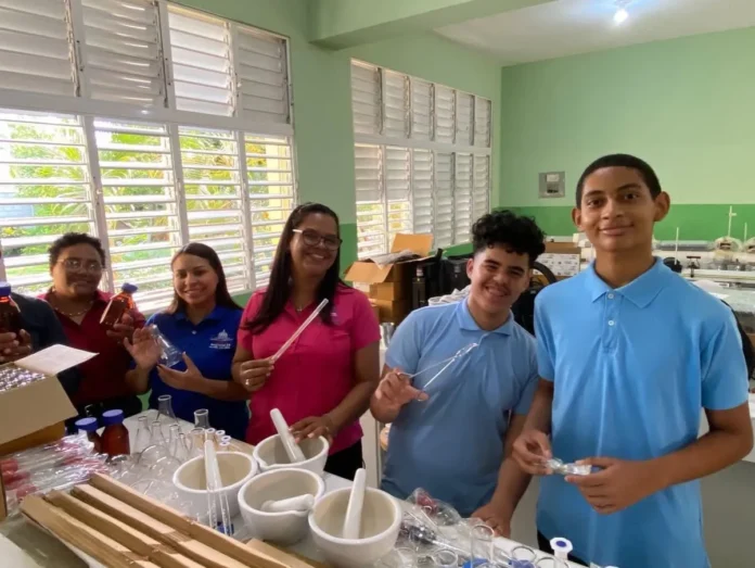 Laboratorios de ciencias en centros educativos Valverde