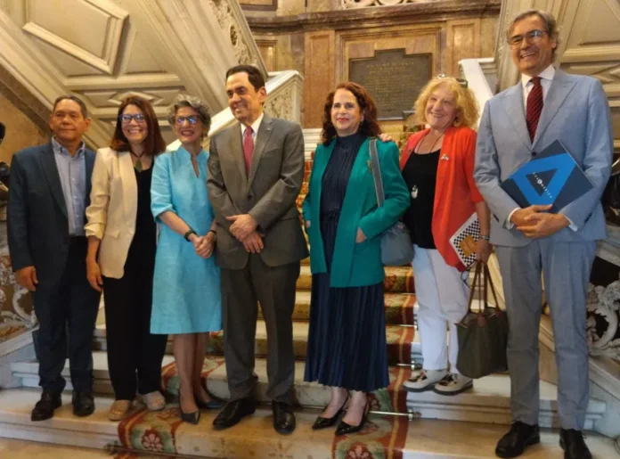 Escritoras dominicanas presentan sus obras en Madrid