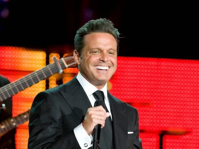 Luis Miguel recibe alta tras cirugía cardíaca.