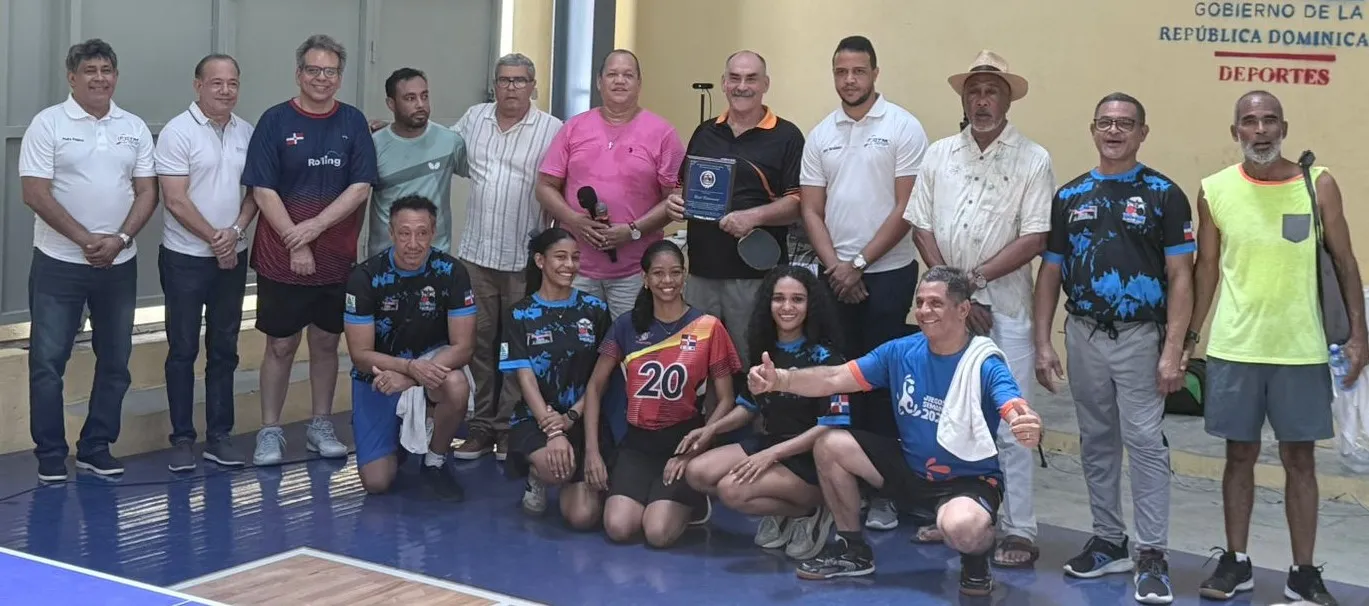 Premiación de campeones del Torneo Pop Máster