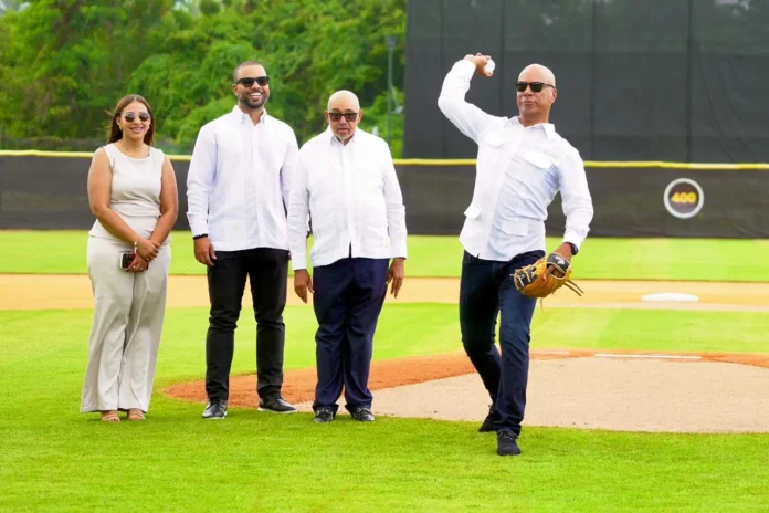 Moisés Alou agradece homenaje en la DSL.