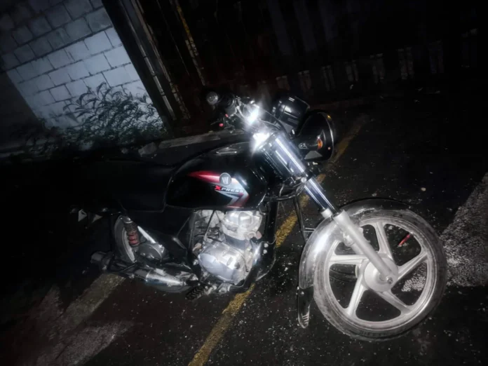 Policía arresta a 