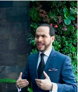 De la Espriella dialoga con líderes españoles.