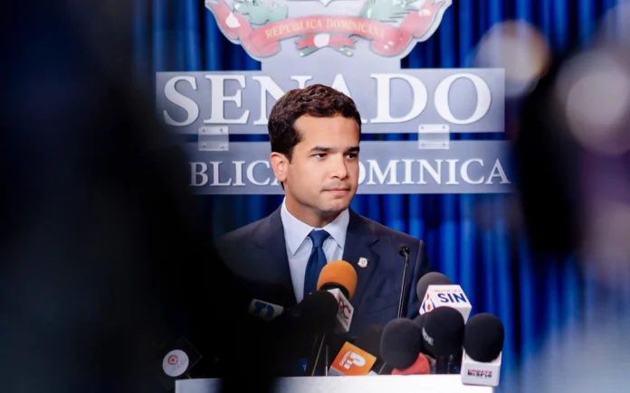 Omar Fernández denuncia aumento de deuda pública