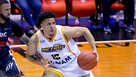 Omar Silverio debuta con los Metros.