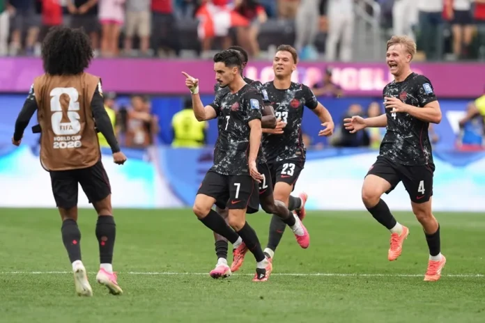 Canadá celebra su victoria en el Mundial.