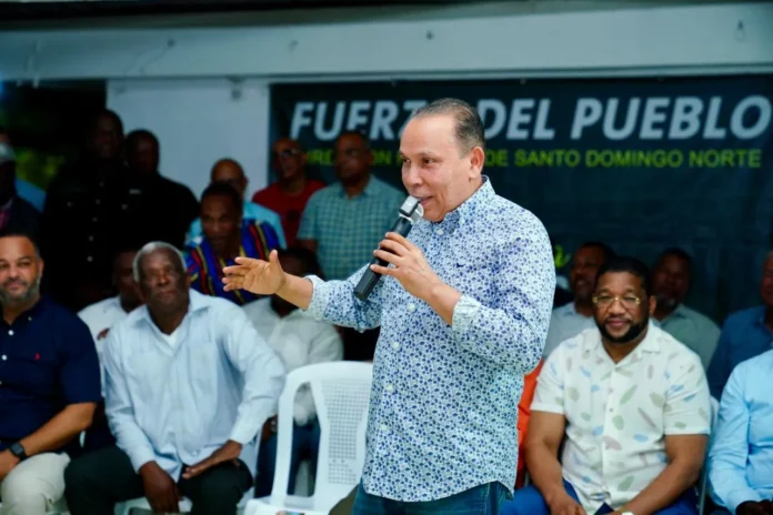 Radhamés Jiménez defiende salud de Leonel Fernández.