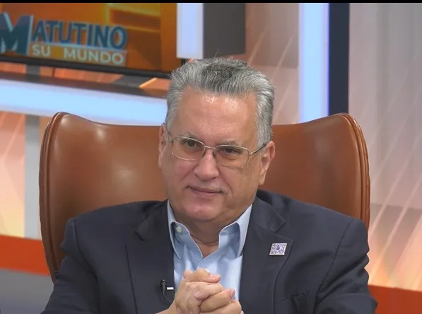 Ramón Báez aconseja a Mipymes sobre Ley 47-25.