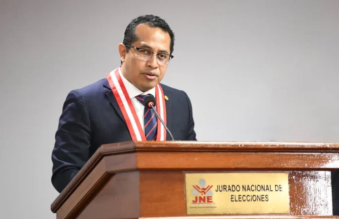 Jurado Nacional de Elecciones pide calma.