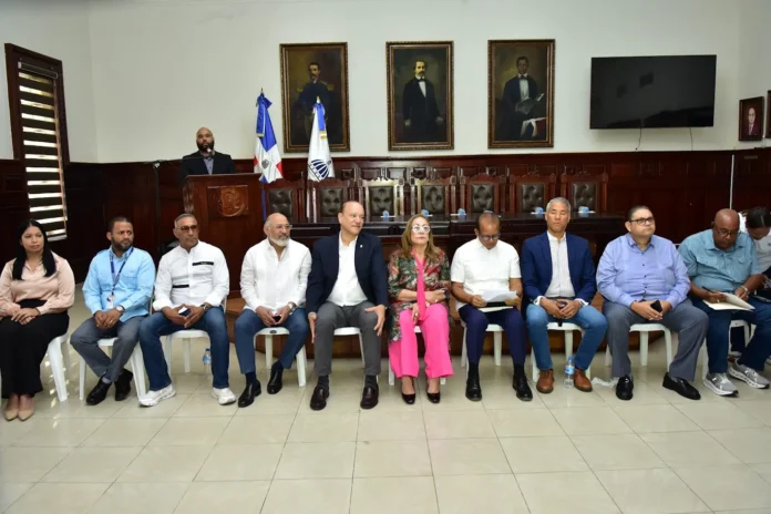 Presidente Abinader en visita a Santiago