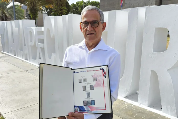 Sellos postales que celebran la memoria dominicana