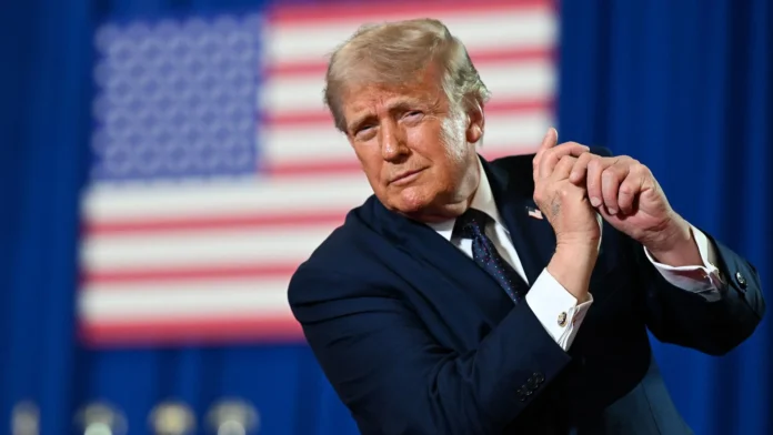 Trump entrega la copa del Mundial 2026