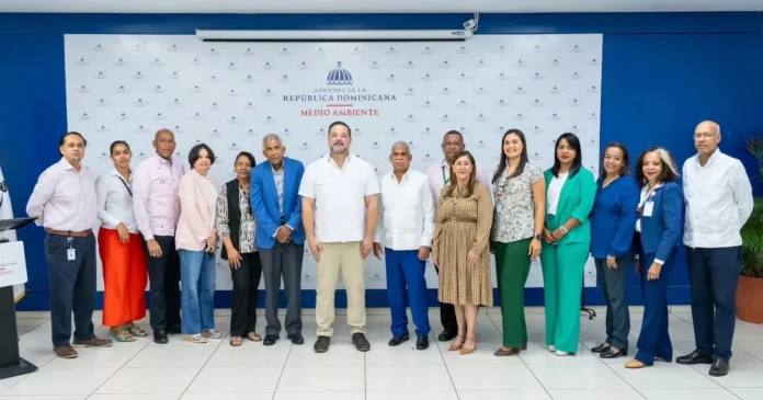 Coordinación para mejorar caminos agroforestales.