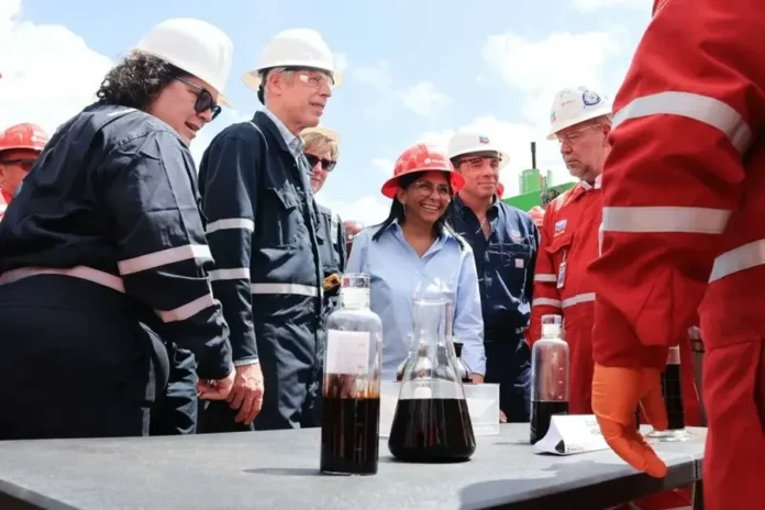 EE. UU. apoya recuperación petrolera en Venezuela