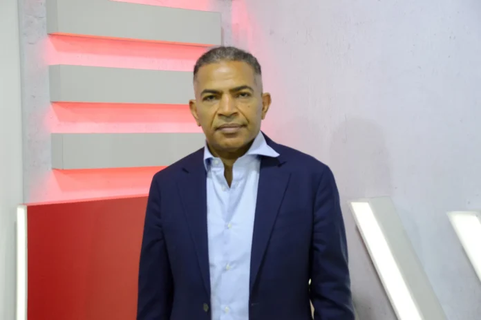 Juan Marte denuncia deterioro en Santiago.