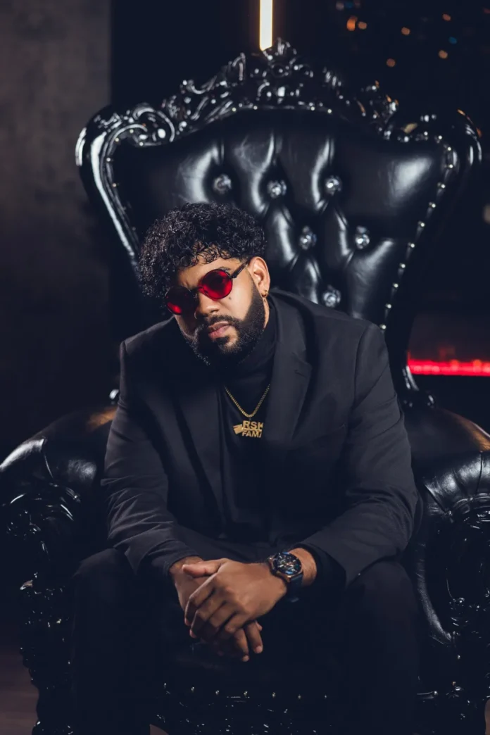 Manny Pérez en videoclip de El Blachy