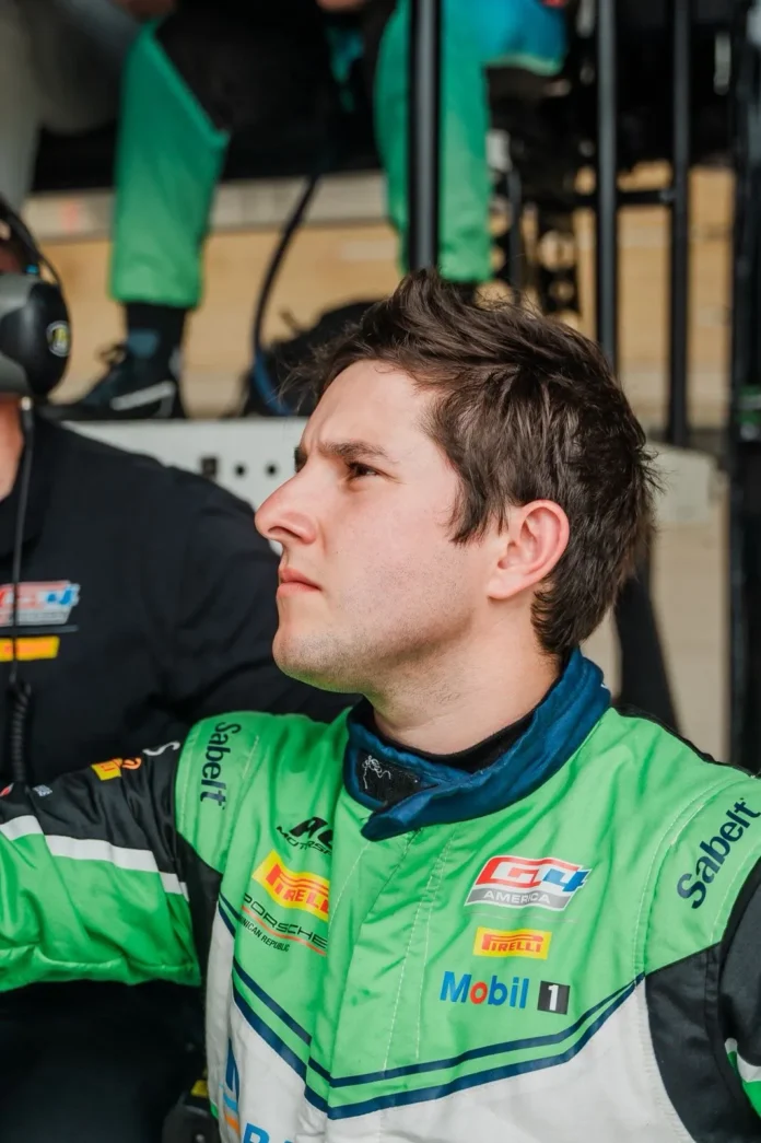 Jimmy Llibre compitiendo en GT4 America.