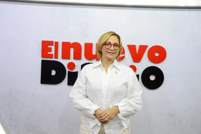 Soraya Suárez promueve obras del Gobierno.