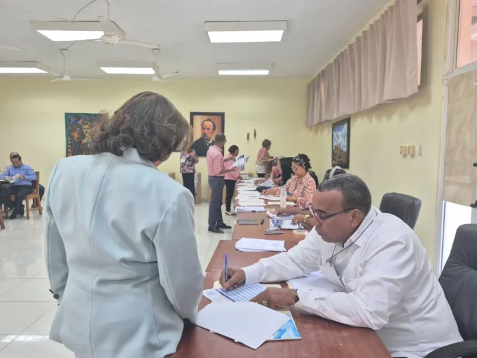 Votaciones UASD Barahona para nuevas autoridades.