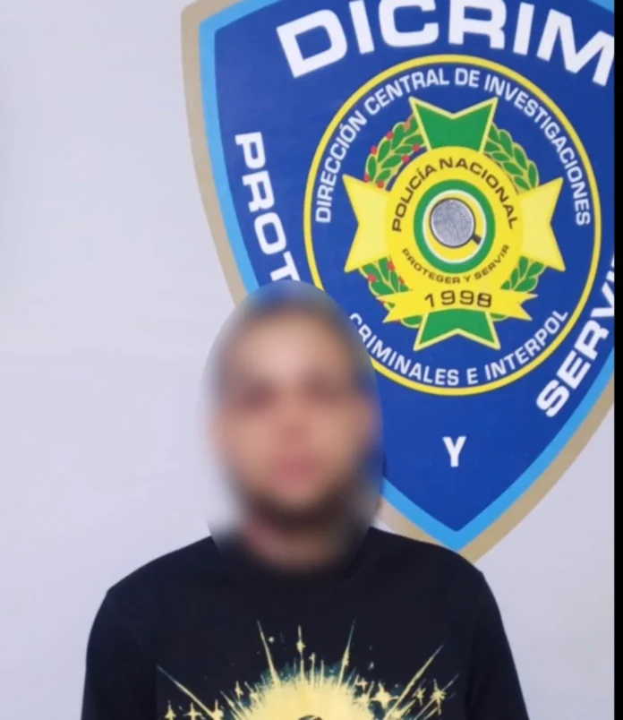 Policía arresta asaltante en Tamboril, Santiago.