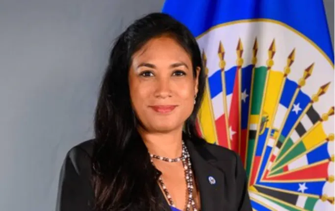 Renuncia jefa de gabinete OEA por corrupción.