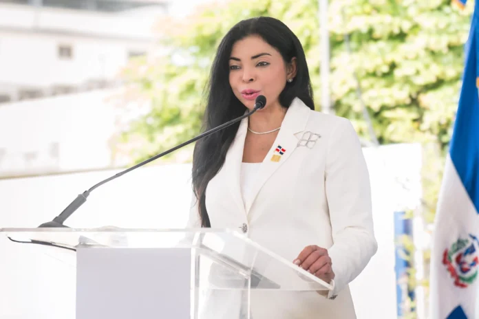 Yeni Berenice reafirma lucha contra corrupción