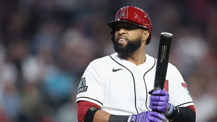 Carlos Santana designado por D-backs tras lesión