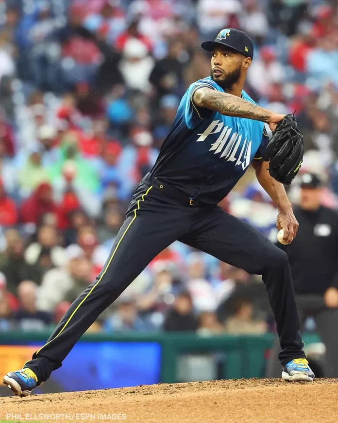 Cristopher Sánchez, Lanzador del Mes en MLB.