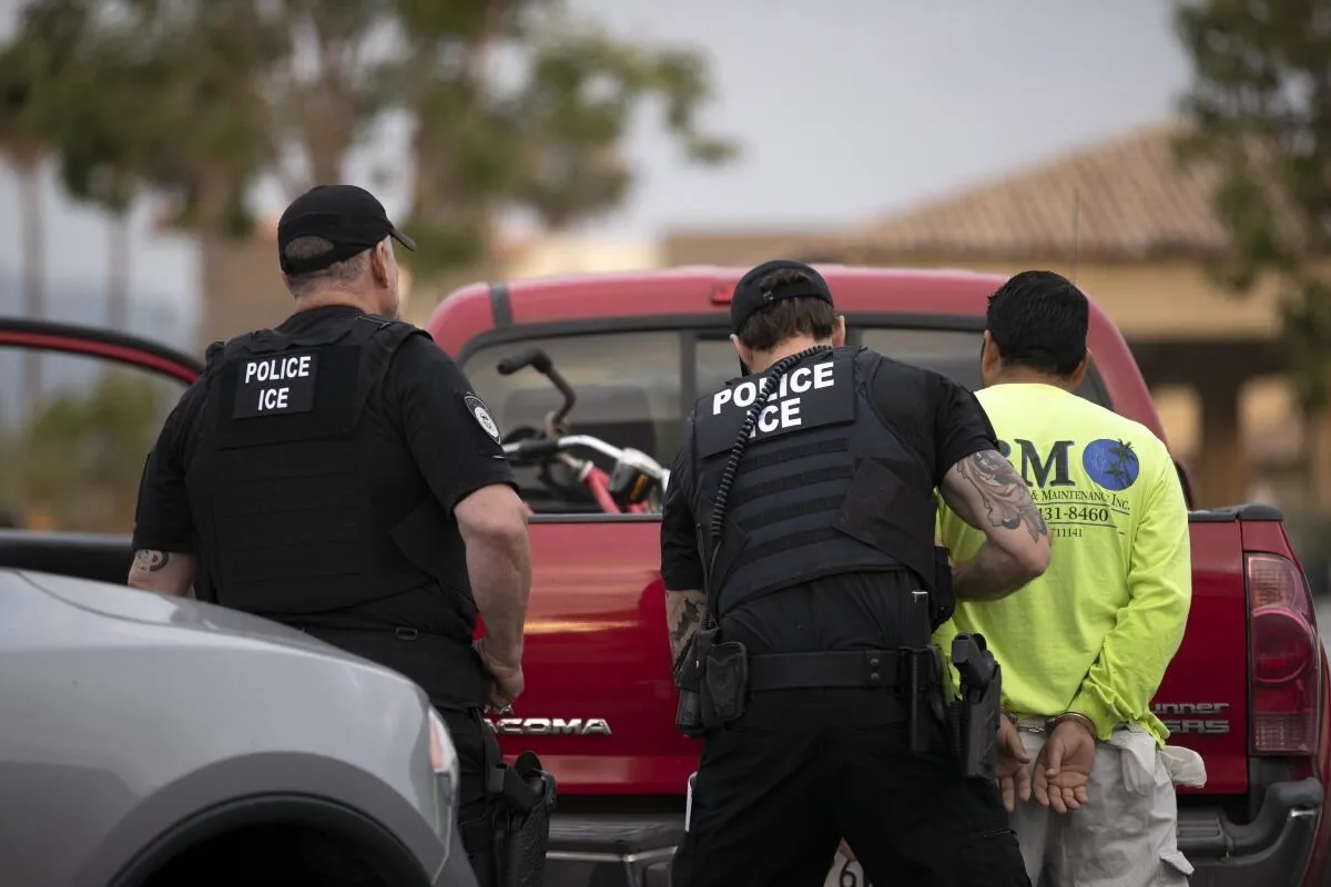 ICE modifica normas de detención migratoria