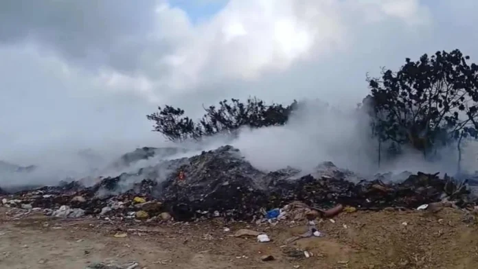 Incendio en vertedero de Espaillat.