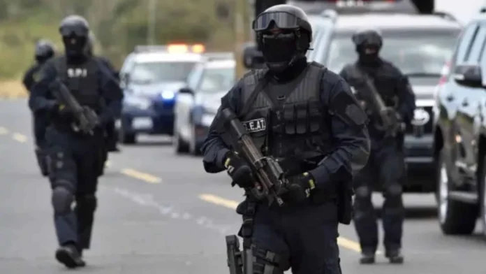 Policía recaptura reos fugados en Panamá.