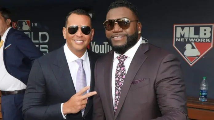 David Ortiz ayuda a Álex Rodríguez a ligar.