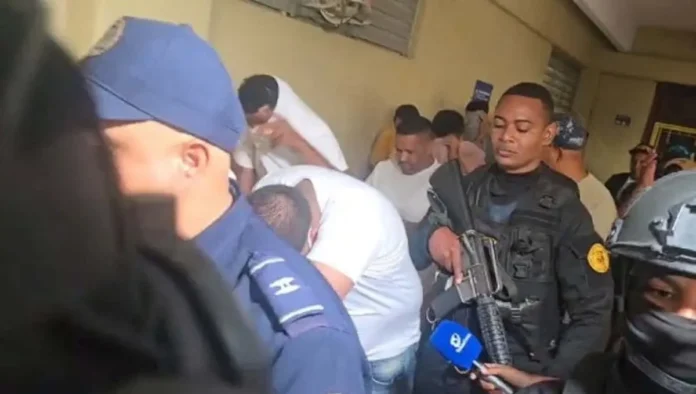Dominicano se declara inocente de estafa.