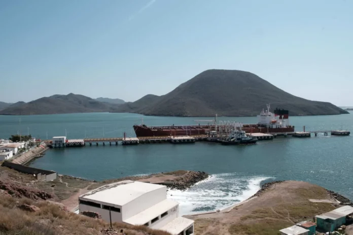 Indígenas toman planta de amoniaco en Sinaloa