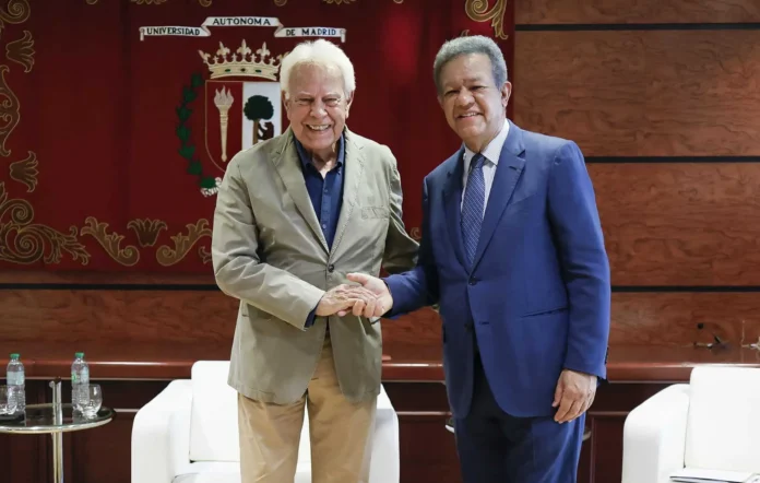 Felipe González y Leonel Fernández en Madrid.
