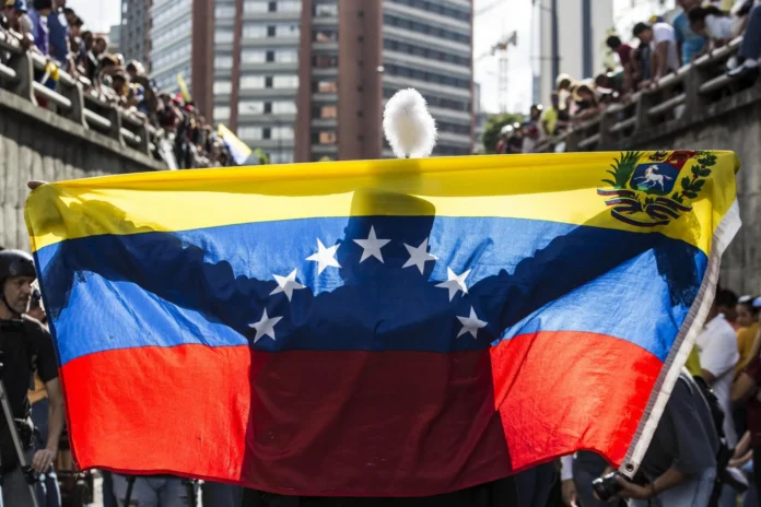 BID reanuda relaciones con Venezuela y gobernador