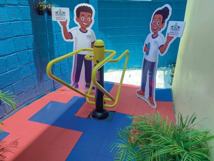 Gimnasios escolares en Gran Santo Domingo