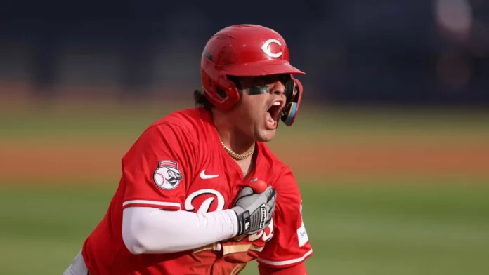 Rojos vencen a Yankees 10-2 en Bronx.