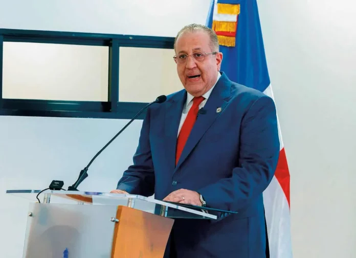Gobierno dominicano presenta nuevo plan fiscal.
